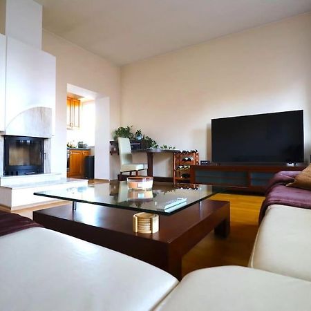 Moderny Apartman S Krbom Жилина Екстериор снимка