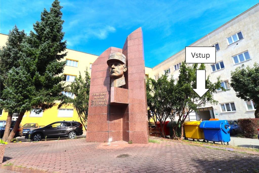 Moderny Apartman S Krbom Жилина Екстериор снимка